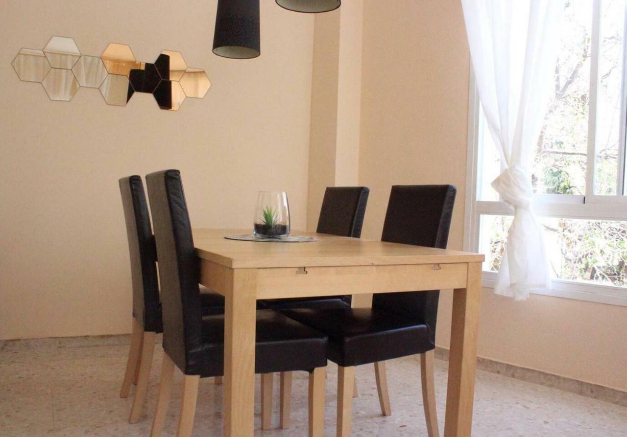Renovado Y Muy Cerca Del Centro Urbano Apartamento Málaga Exterior foto